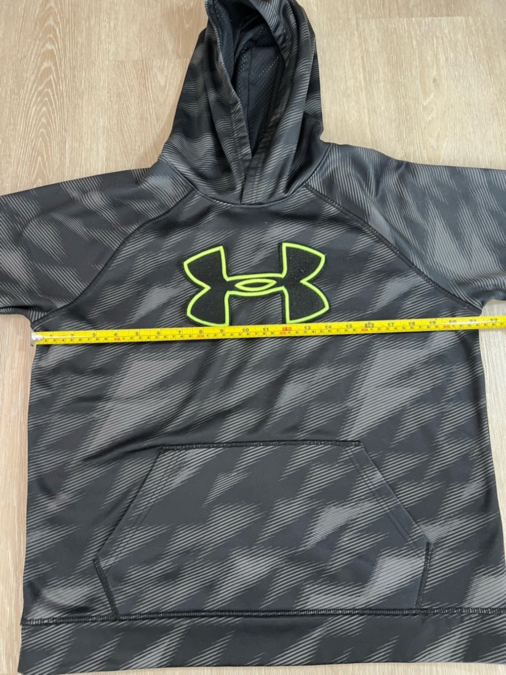 Under Armour Black Hoodie with Neon Lime Logo Trim - Youth XL - Picture 7 of 8